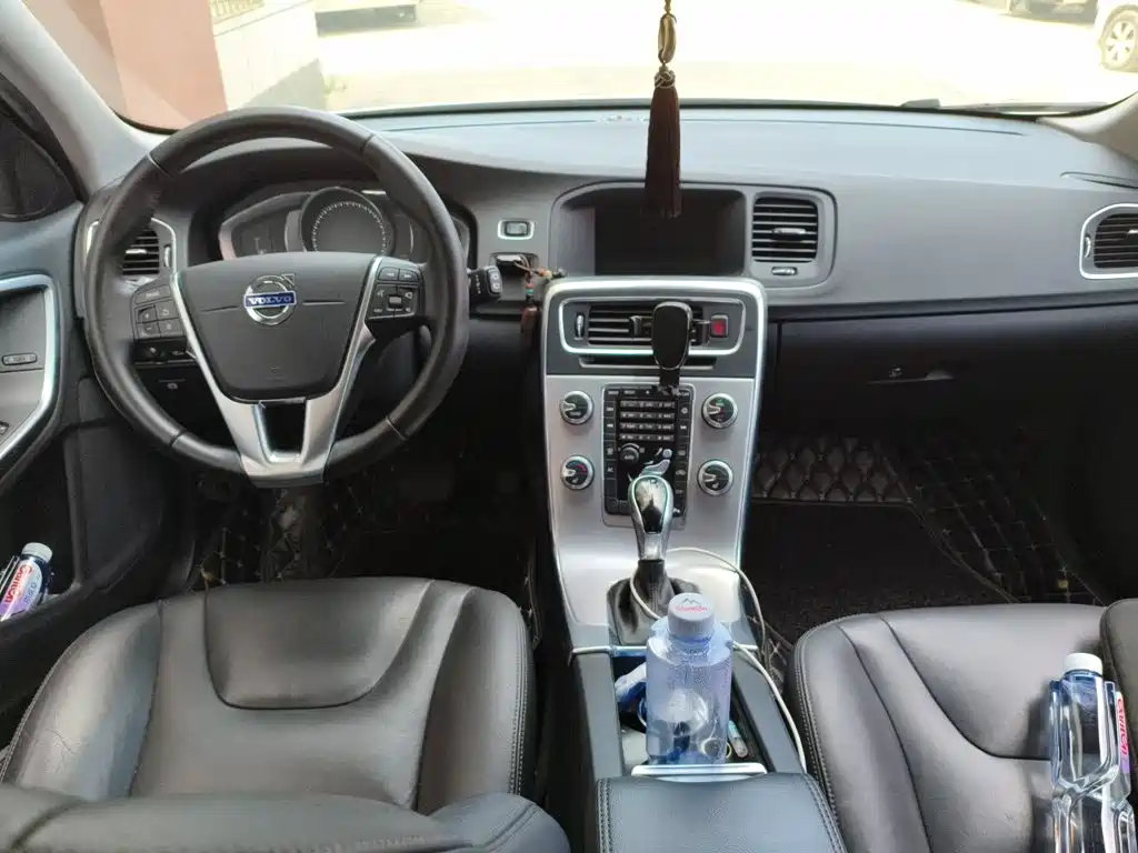 Volvo V60 — миниатюра 13