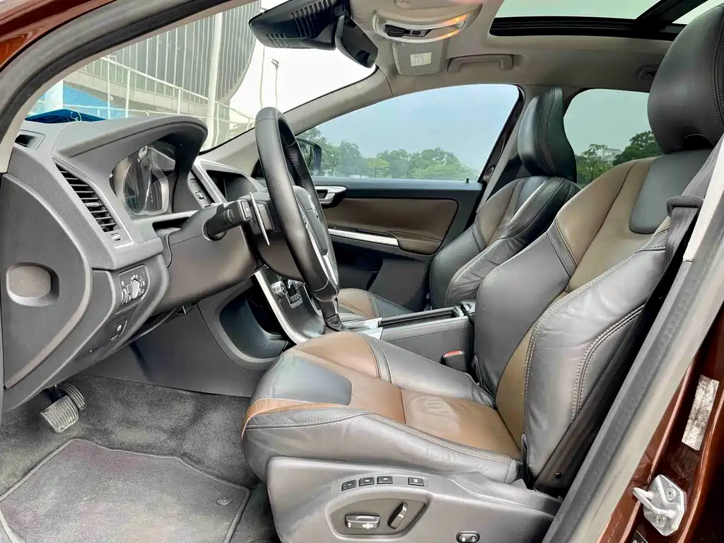 Volvo XC60 (Import) — миниатюра 8