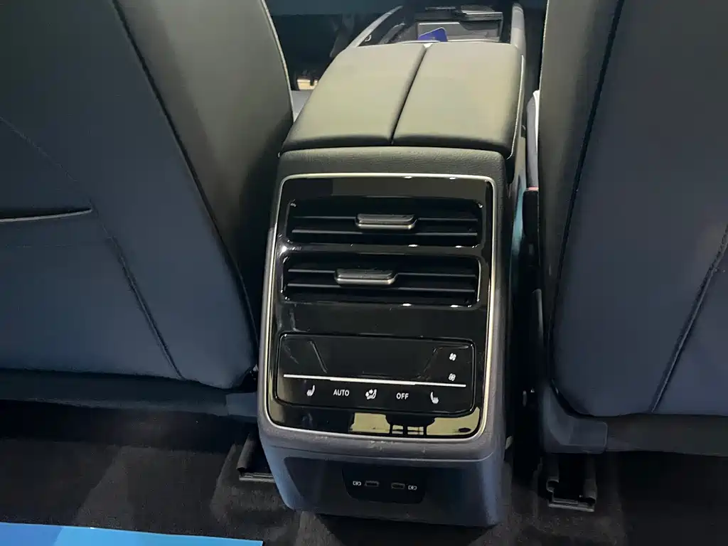 Volkswagen ID.7 VIZZION — миниатюра 14