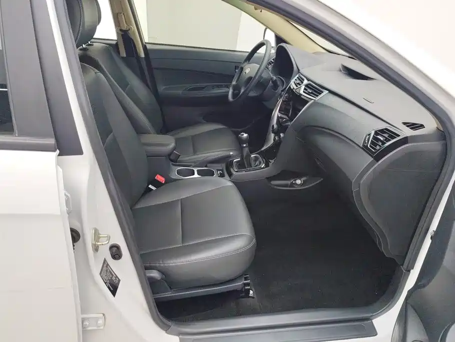 BYD F3 — миниатюра 8