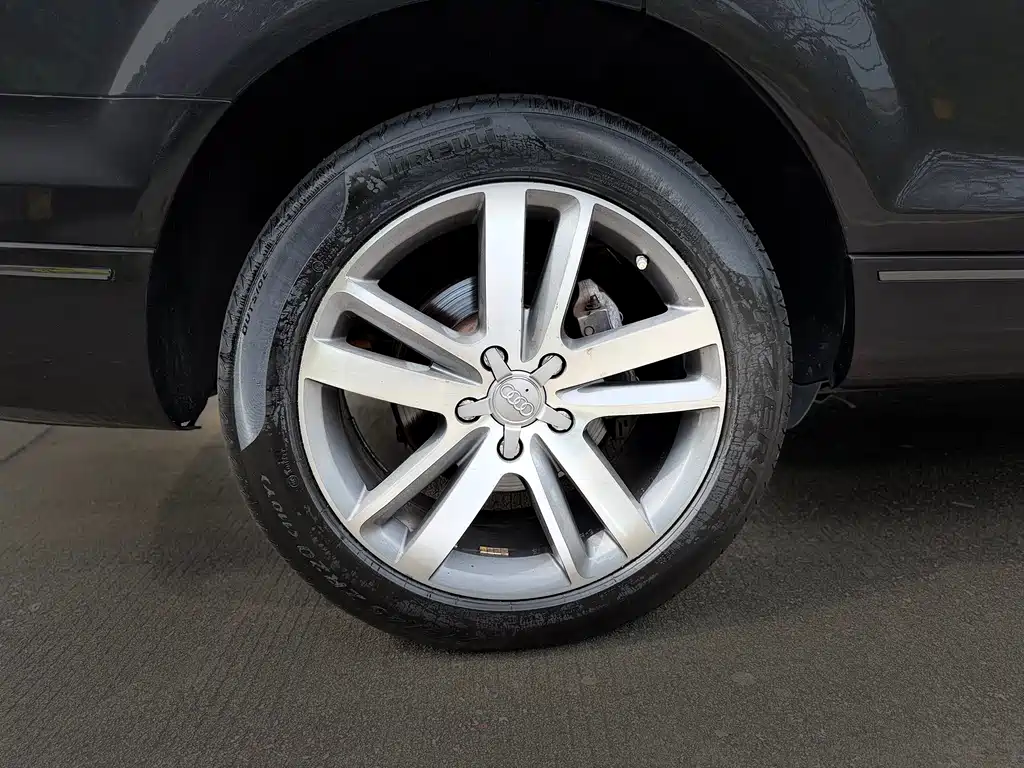 Audi Q7 — миниатюра 15