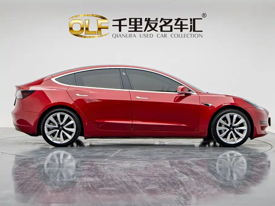 Tesla Model 3 — миниатюра 4