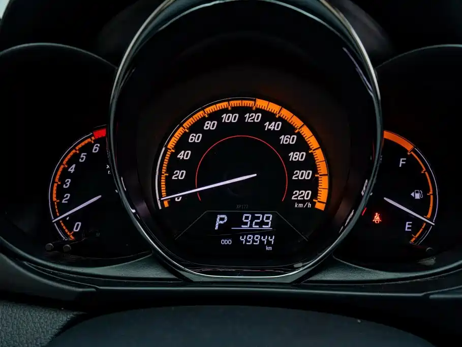 Toyota Yaris L — миниатюра 13