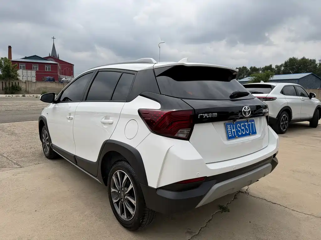 Toyota Yaris L Zhixuan X 1.5L CVT Luxury PLUS Edition, фото 15