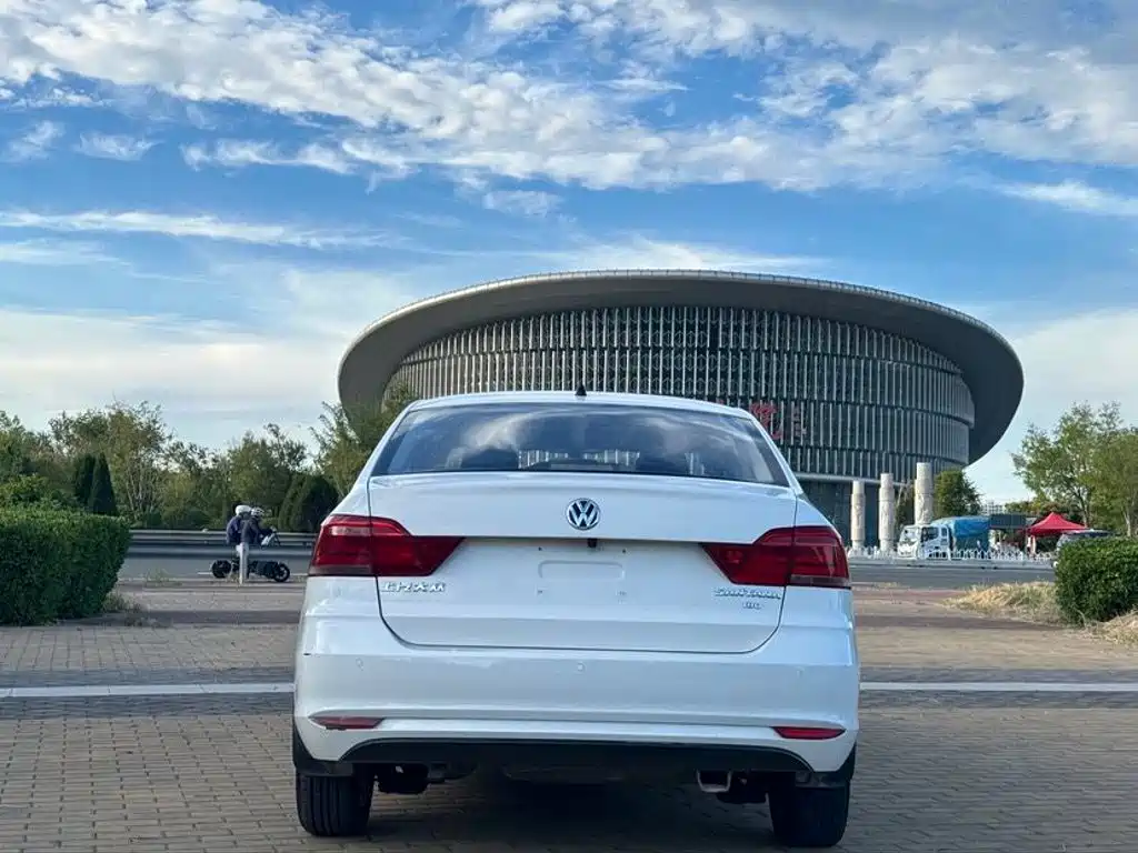 Volkswagen Santana — миниатюра 5