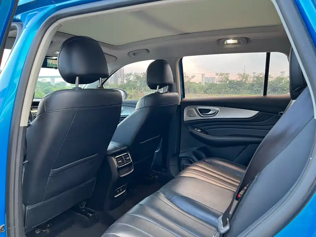 Roewe RX5 MAX — миниатюра 3
