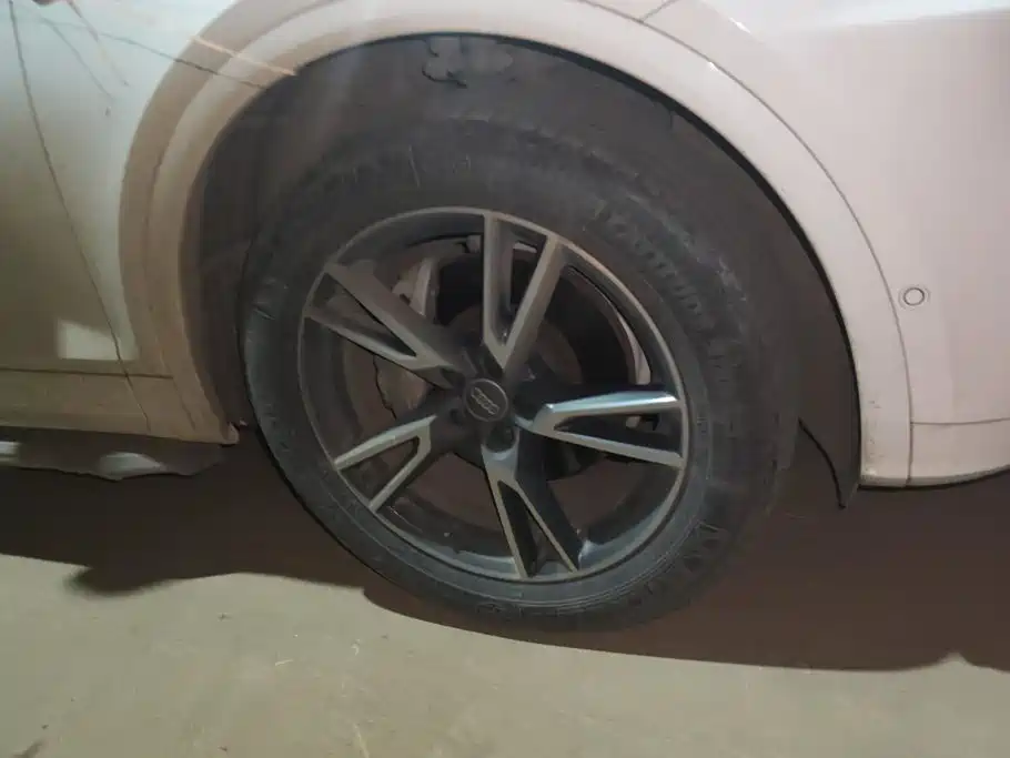 Audi Q5L — миниатюра 6