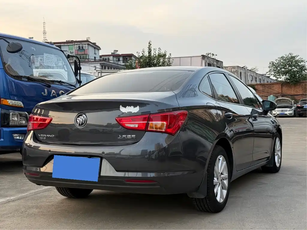 Buick Verano — миниатюра 4