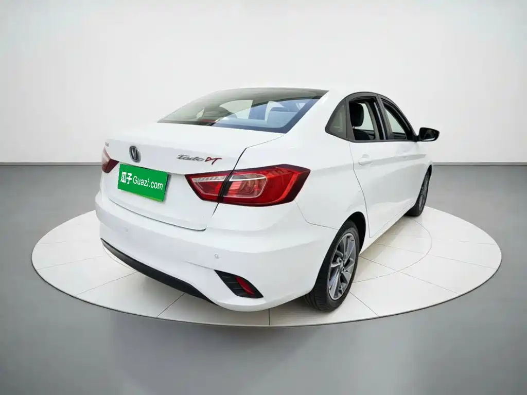 Changan Eado DT — миниатюра 6