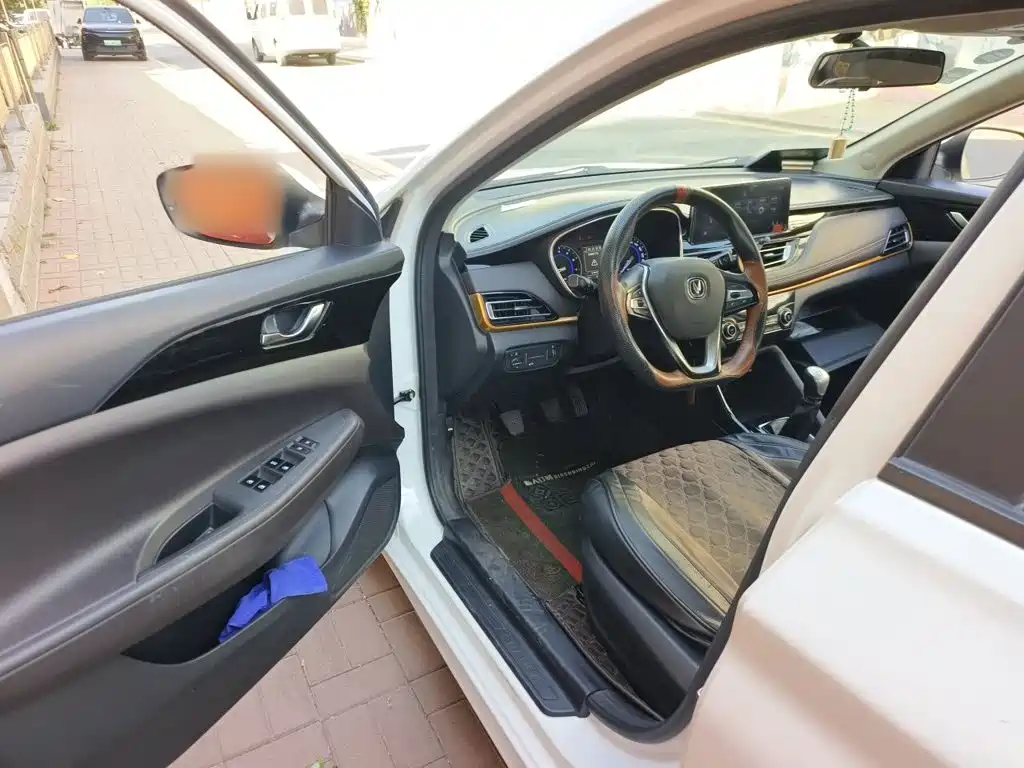 Changan Eado DT — миниатюра 17