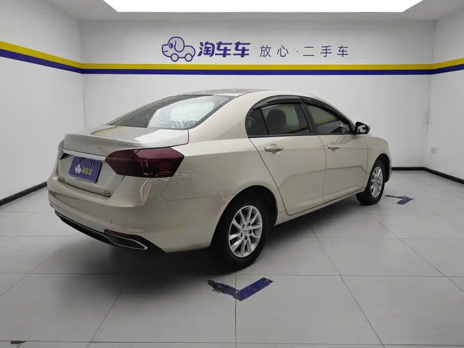 Geely Emgrand — миниатюра 3