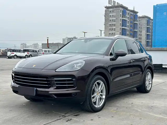 PORSCHE CAYENNE 2020