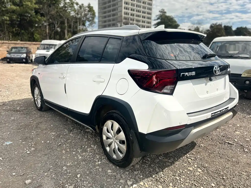 TOYOTA YARIS L ZHIXUAN