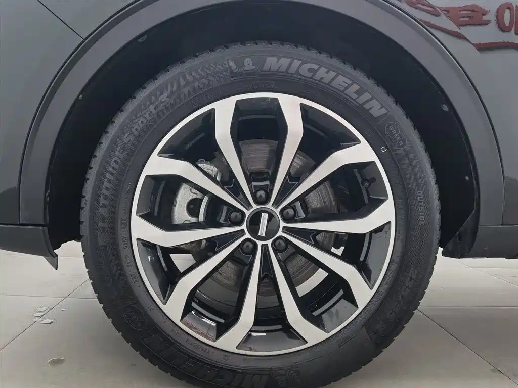 WEI PAI WEI BRAND VV6