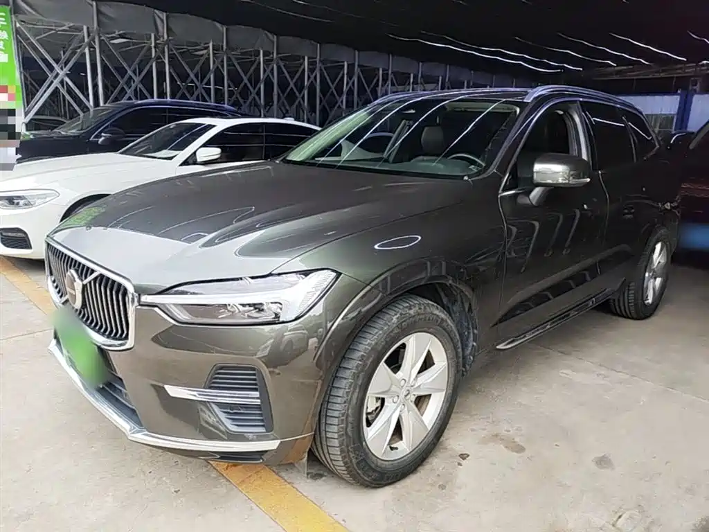 Volvo XC60 2022 B5 Luxury