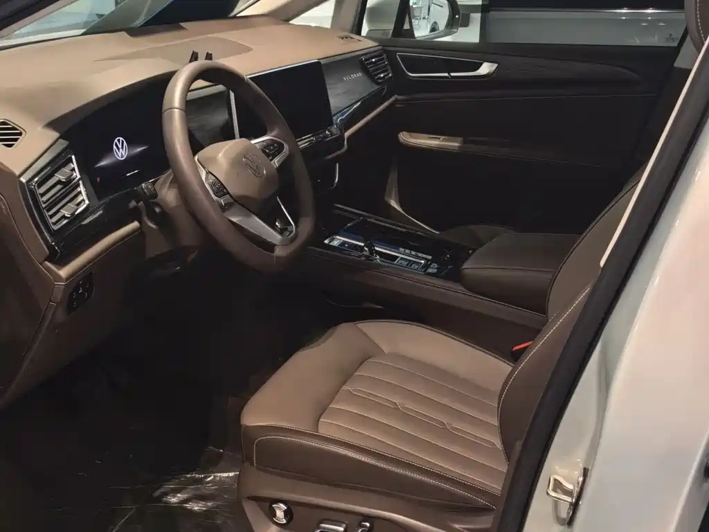 Volkswagen Viloran — миниатюра 9