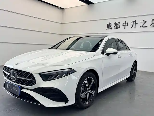 MERCEDES-BENZ A CLASS 2023
