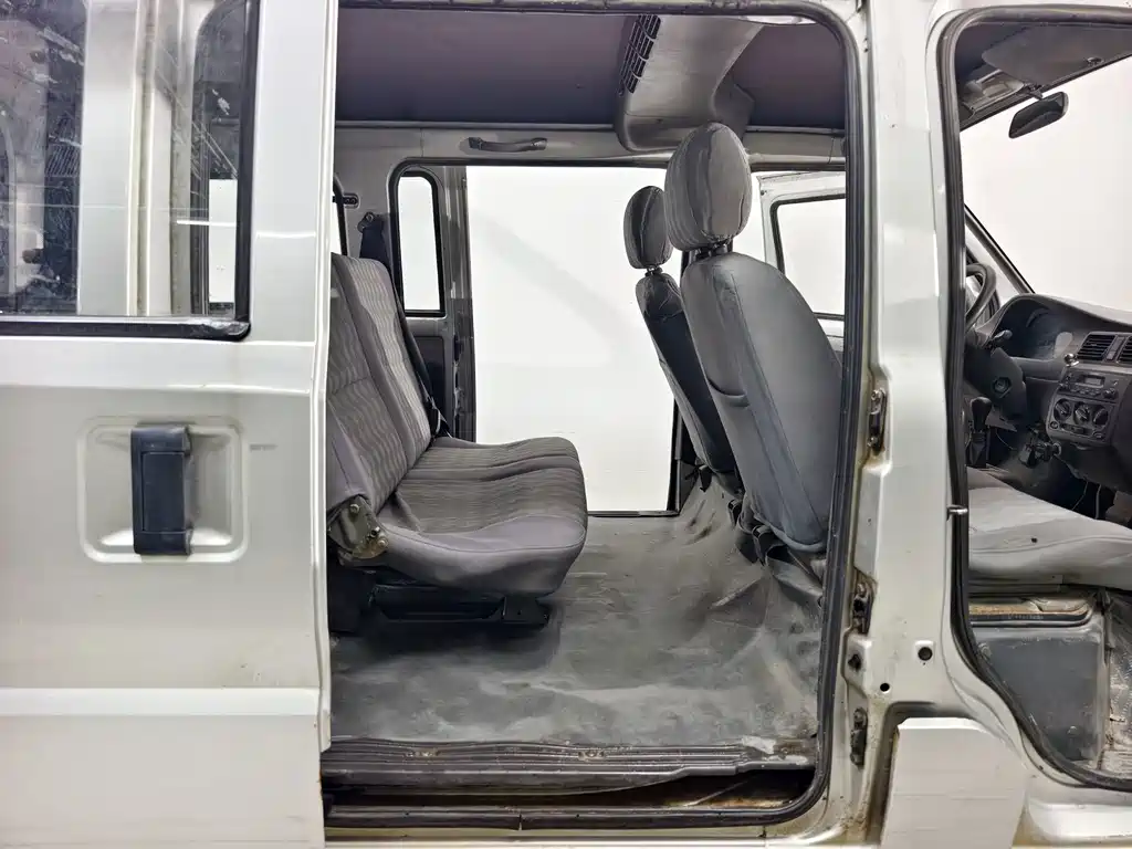 Wuling Rongguang — миниатюра 16