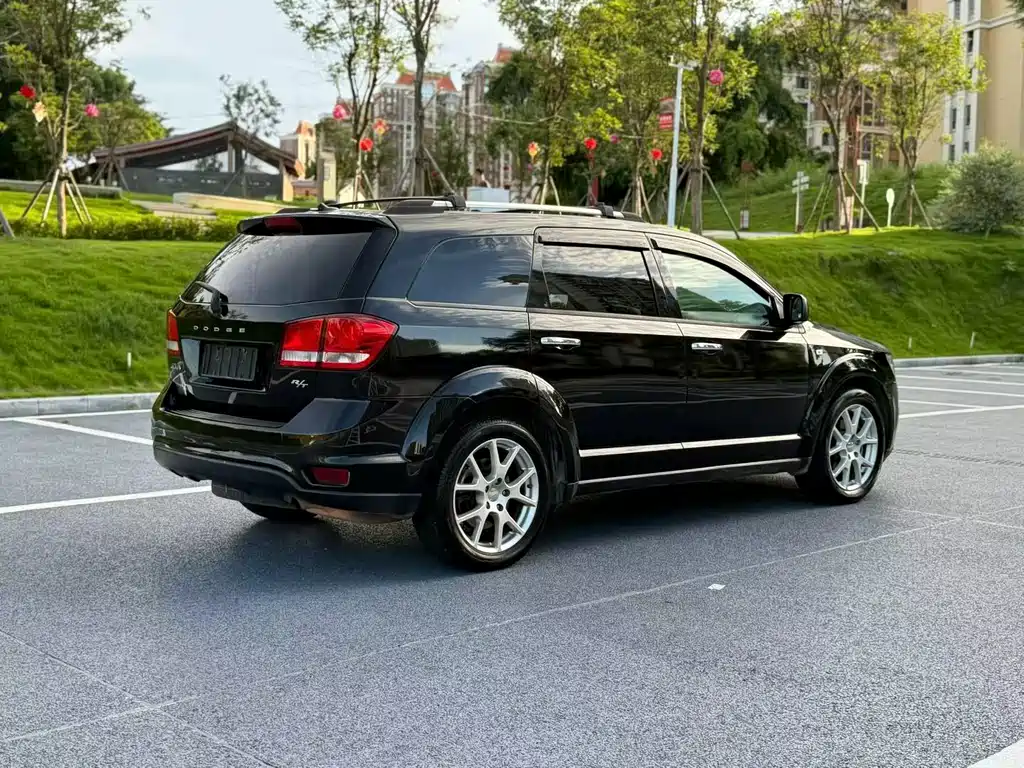 Dodge Journey — миниатюра 9