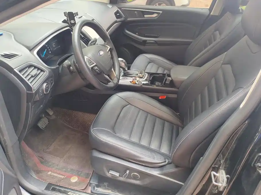 Ford Edge — миниатюра 9