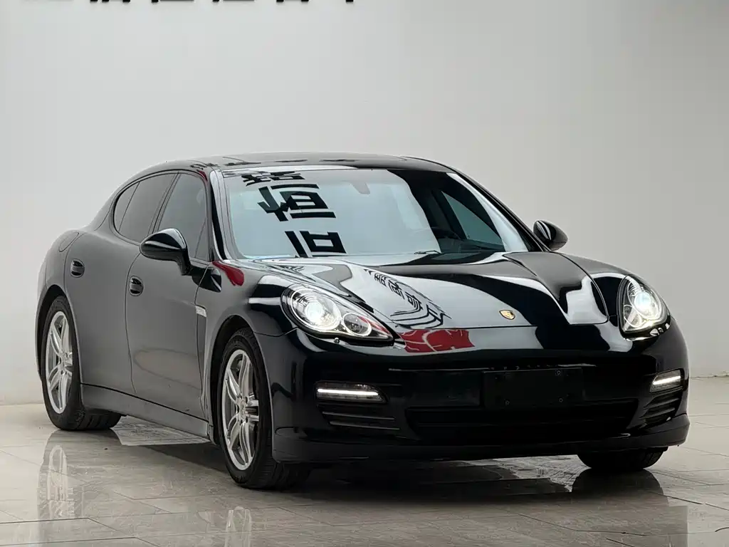 Porsche Panamera 2010 Panamera 4 3.6L