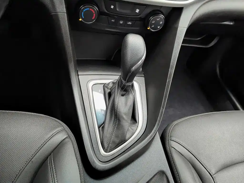 Buick Excelle — миниатюра 13