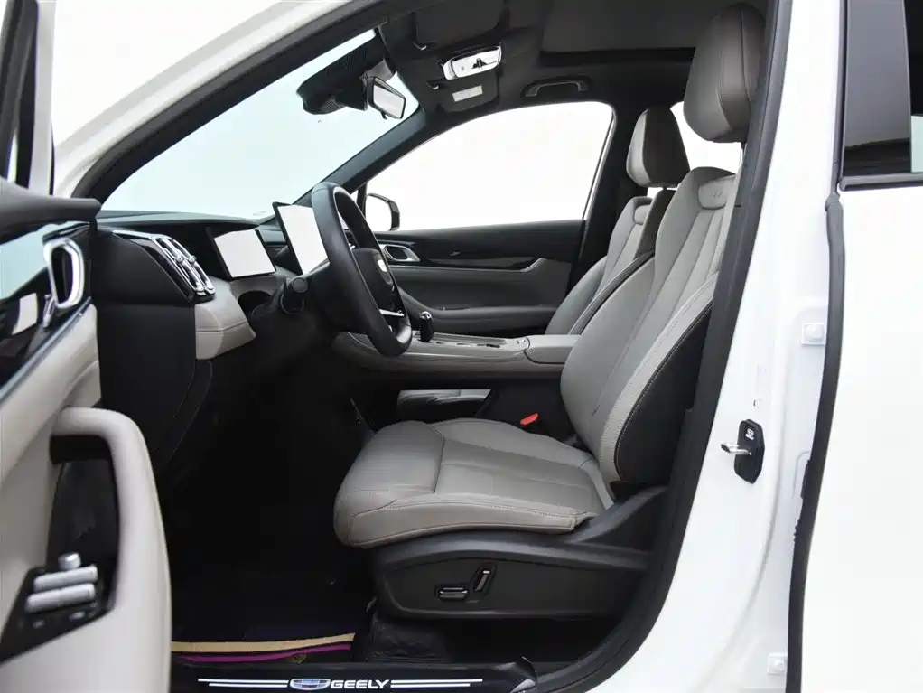 Geely Boyue L L 2025 1.5TD DCT