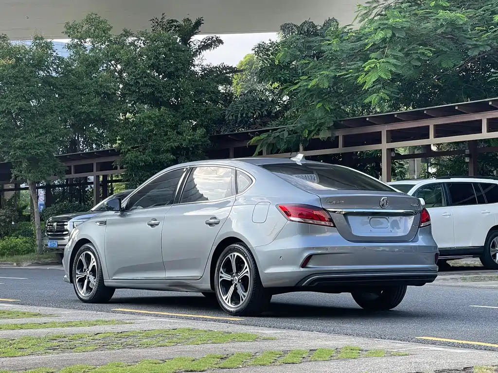 MG 6 New Energy — миниатюра 4