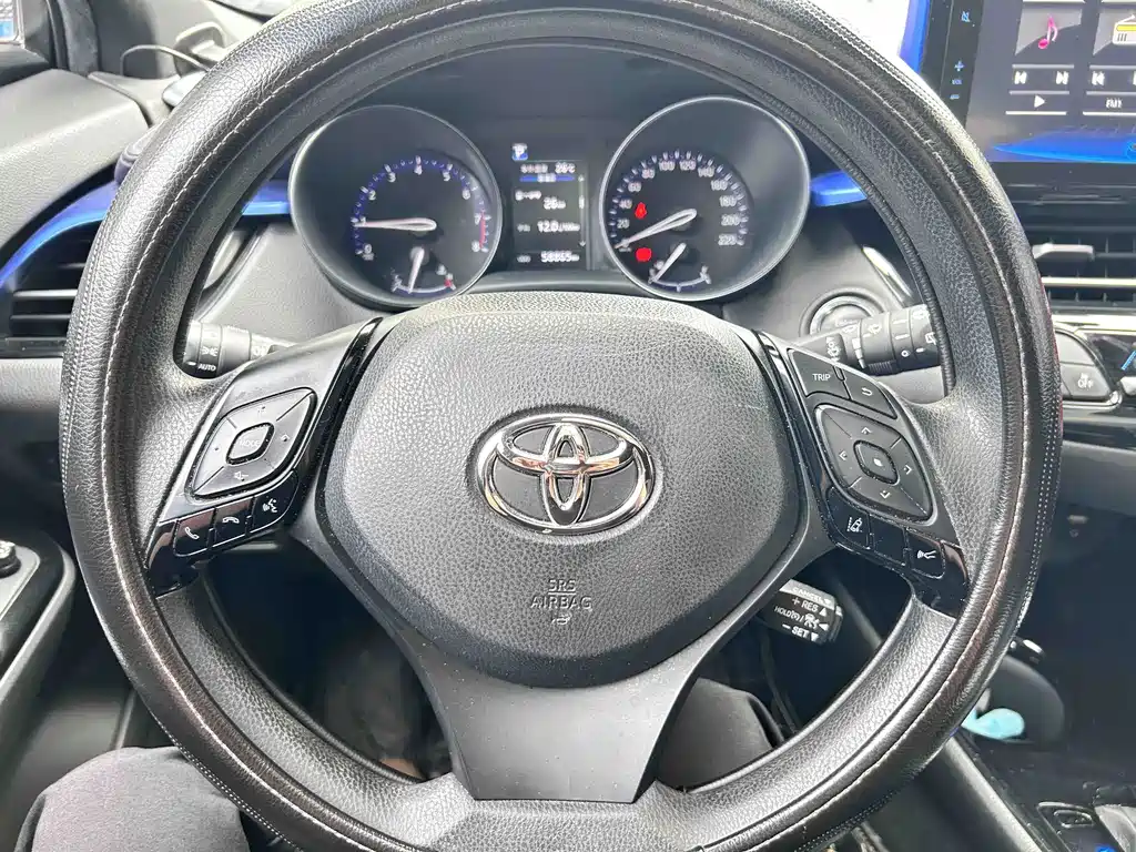 Toyota C-HR — миниатюра 6