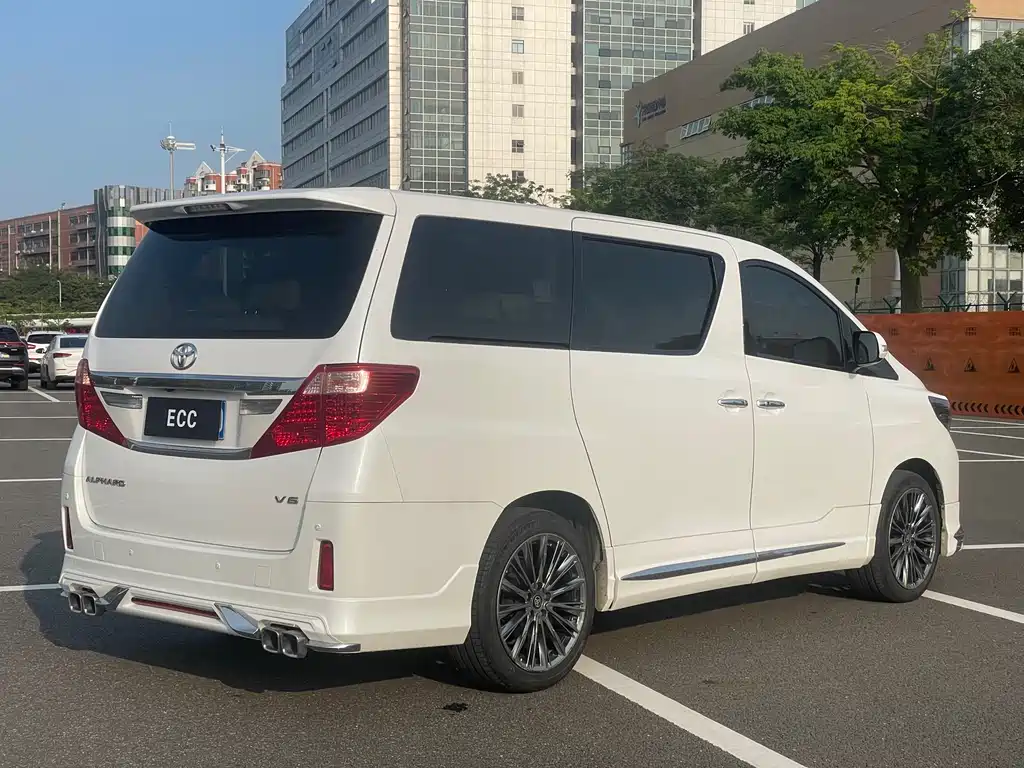 Toyota Alphard 2012 3.5L Luxury