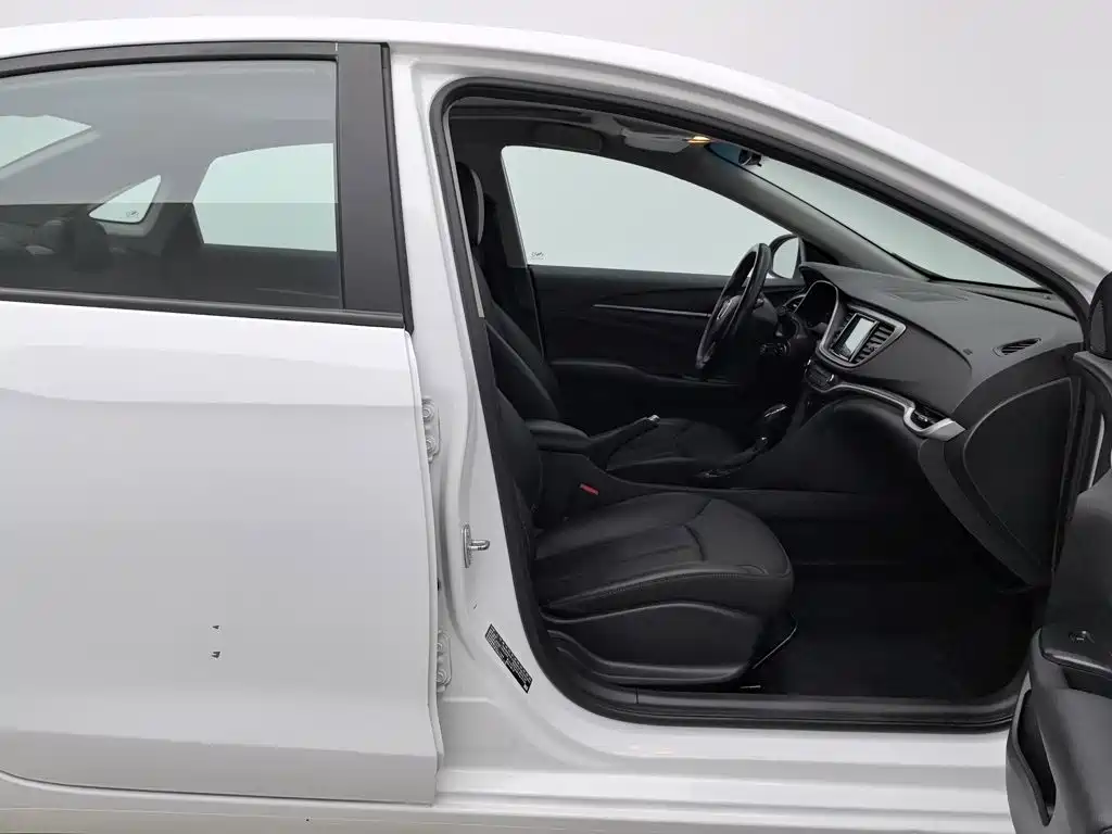 Buick Excelle — миниатюра 23