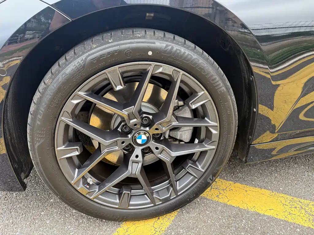 BMW 3 Series 3 2025 330Li M Sport
