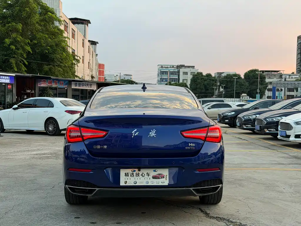 Hongqi Hongqi H5 — миниатюра 5