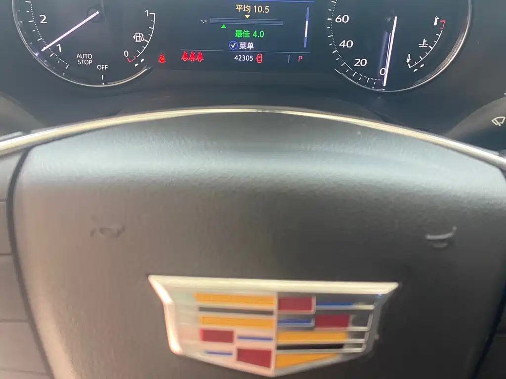 CADILLAC XT5