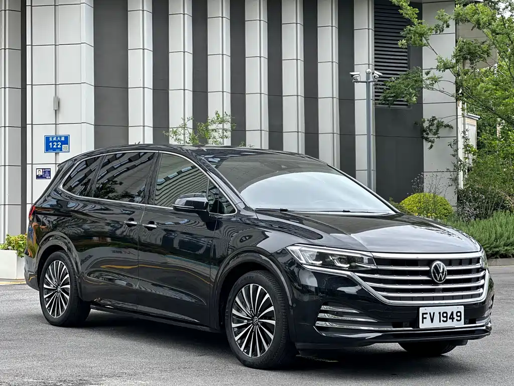 Volkswagen Viloran 2023 380TSI Luxury
