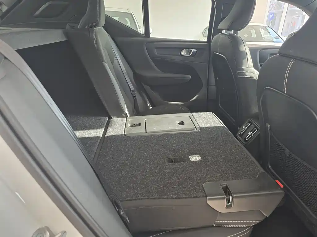 VOLVO XC40 NEW ENERGY