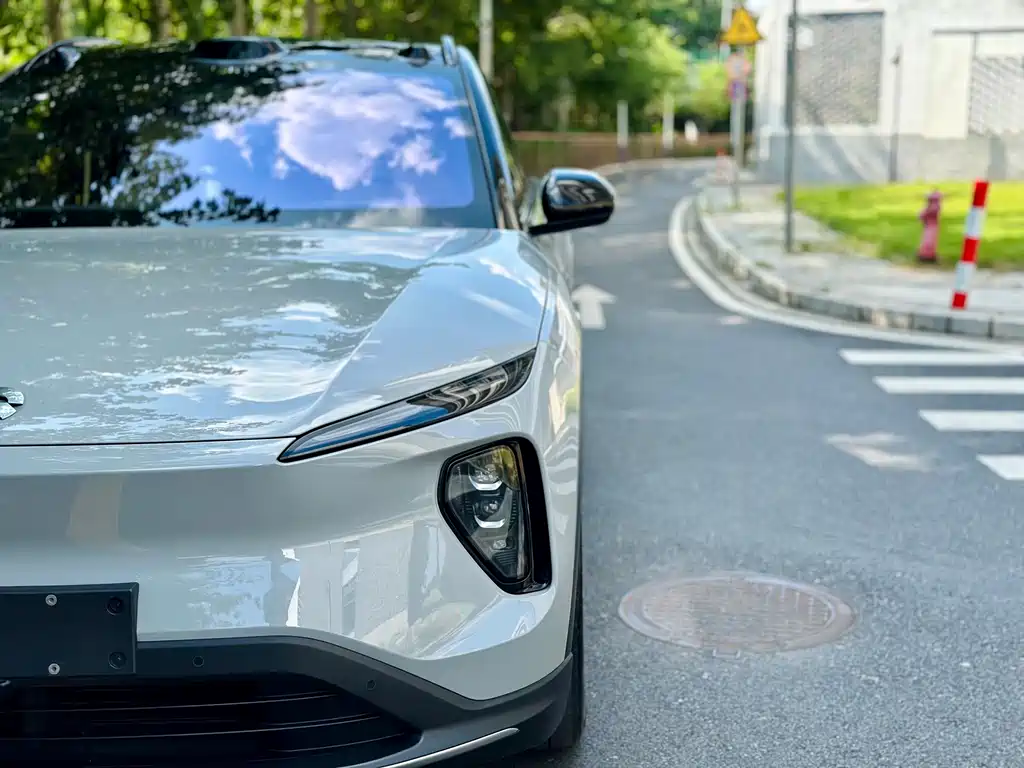 NIO ES6 — миниатюра 9