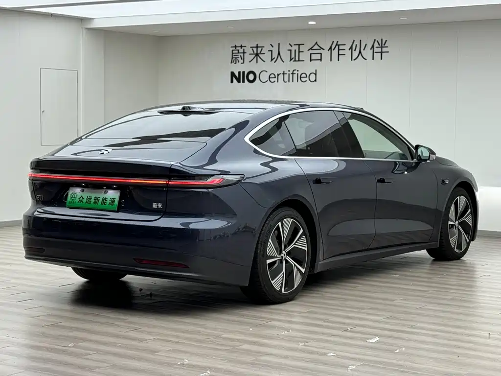 NIO NIO ET7