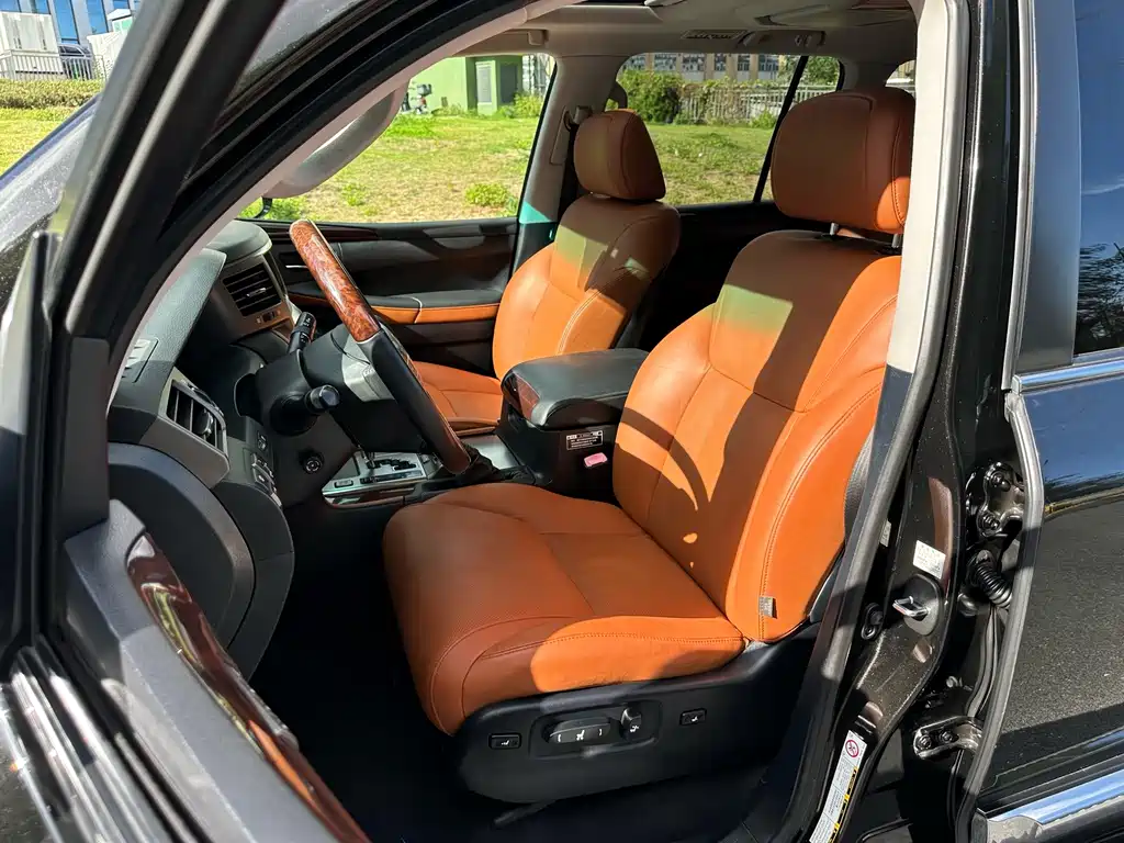 Lexus LX 570, фото 10