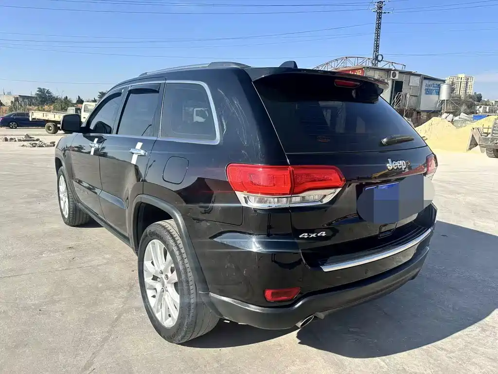 JEEP GRAND CHEROKEE