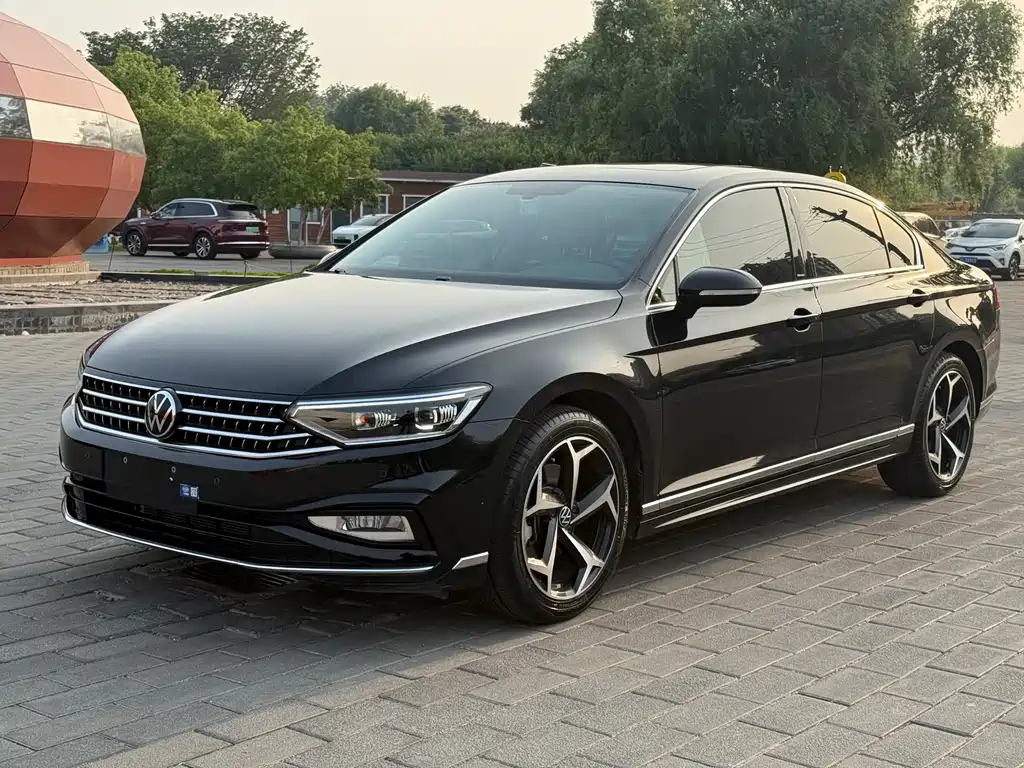 Купить Volkswagen Magotan