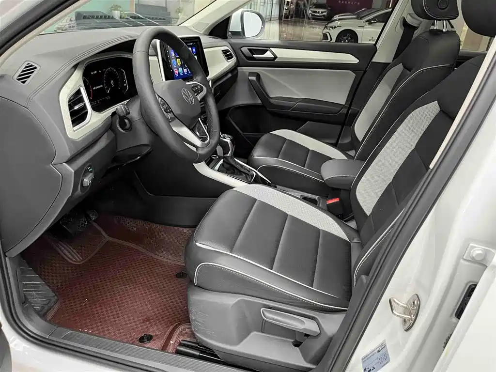 VOLKSWAGEN T ROC EXPLORING SONGS