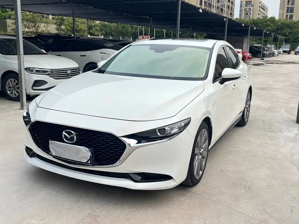Mazda 3 Axela 2021