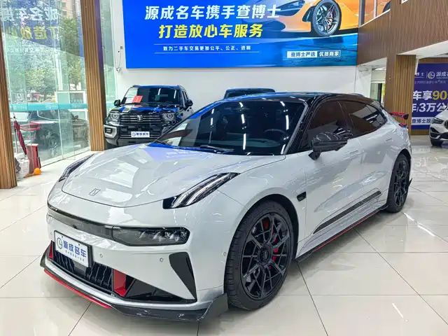 2024 Zeekr 001