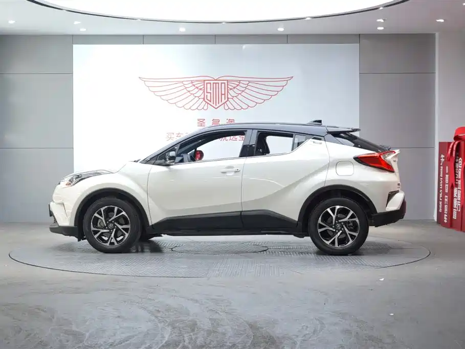 TOYOTA C HR