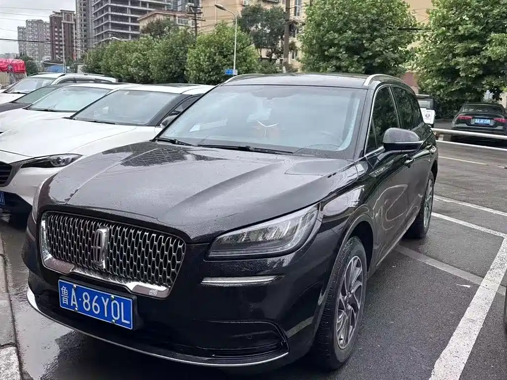 Купить Lincoln Corsair