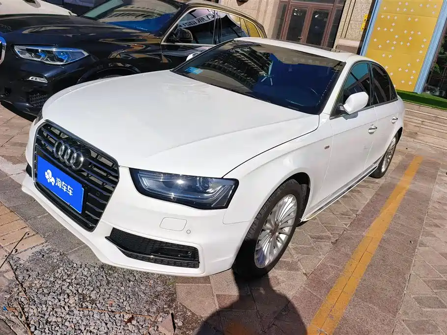 Audi A4L 2016