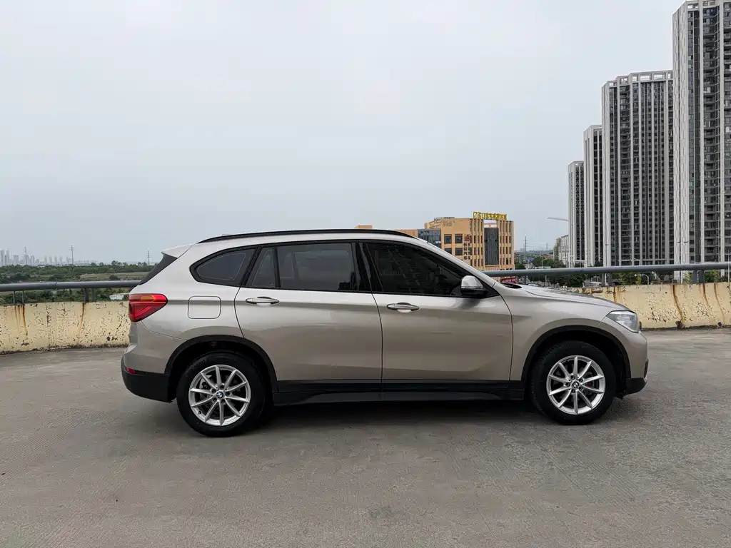 BMW X1 — миниатюра 4