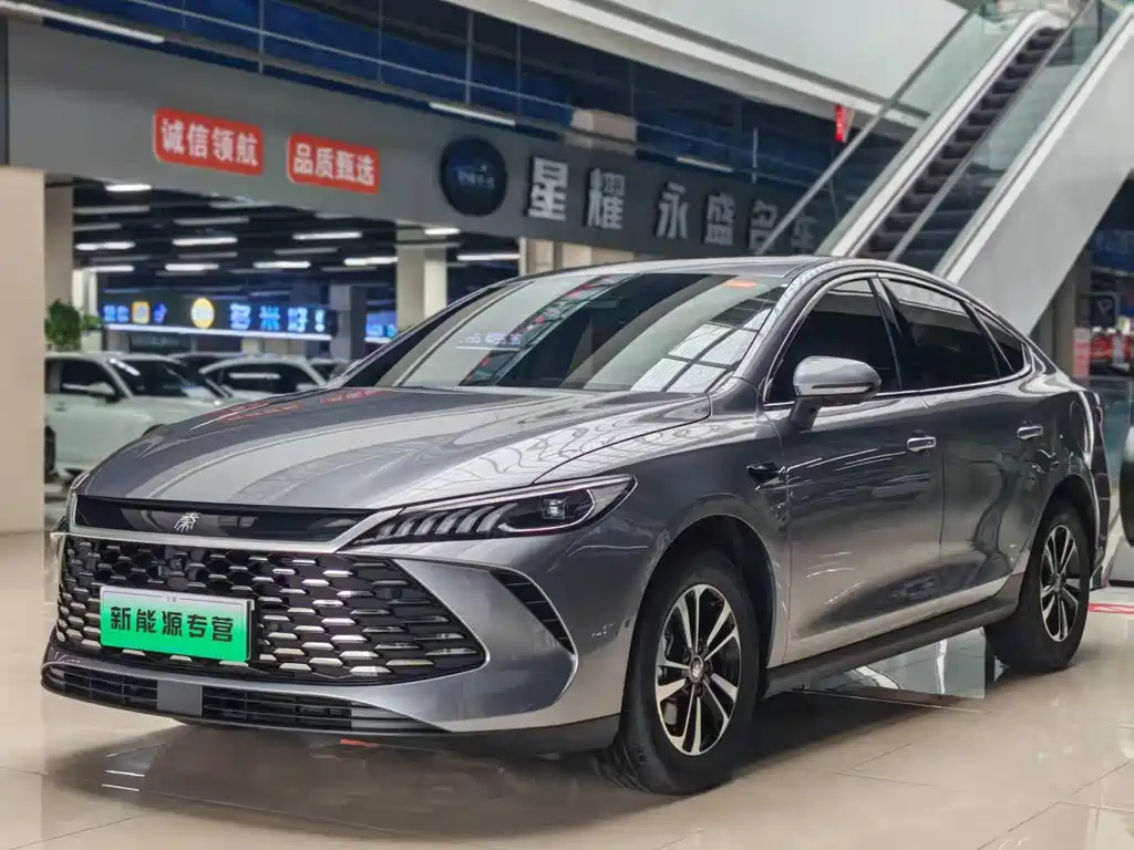 BYD Qin Plus PLUS 2025 DM-i Smart Drive 120KM