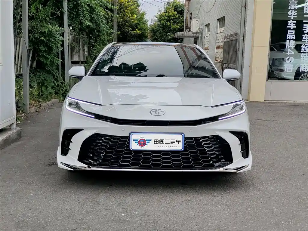 Toyota Camry 2024 2.0HXS Sport Plus